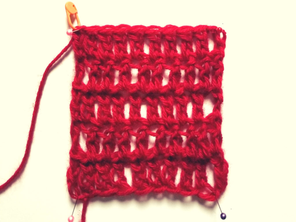 Example of the results of the standard turning chain method in crochet
